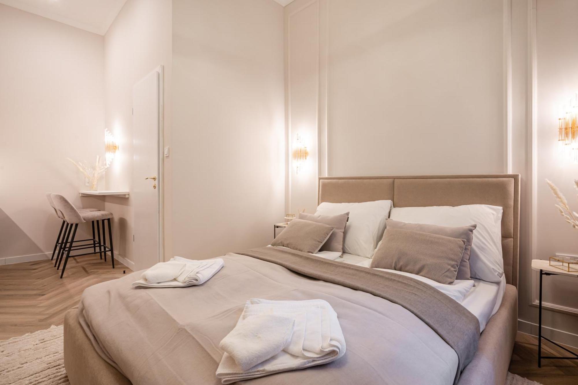 A20 - Boutique Apartment Best Location, By Bqa Budapest Bagian luar foto